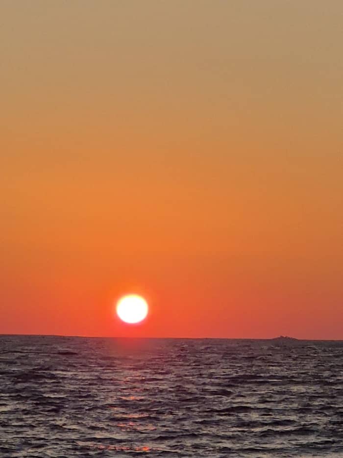 Be Your Own Captain – Sunset Tour