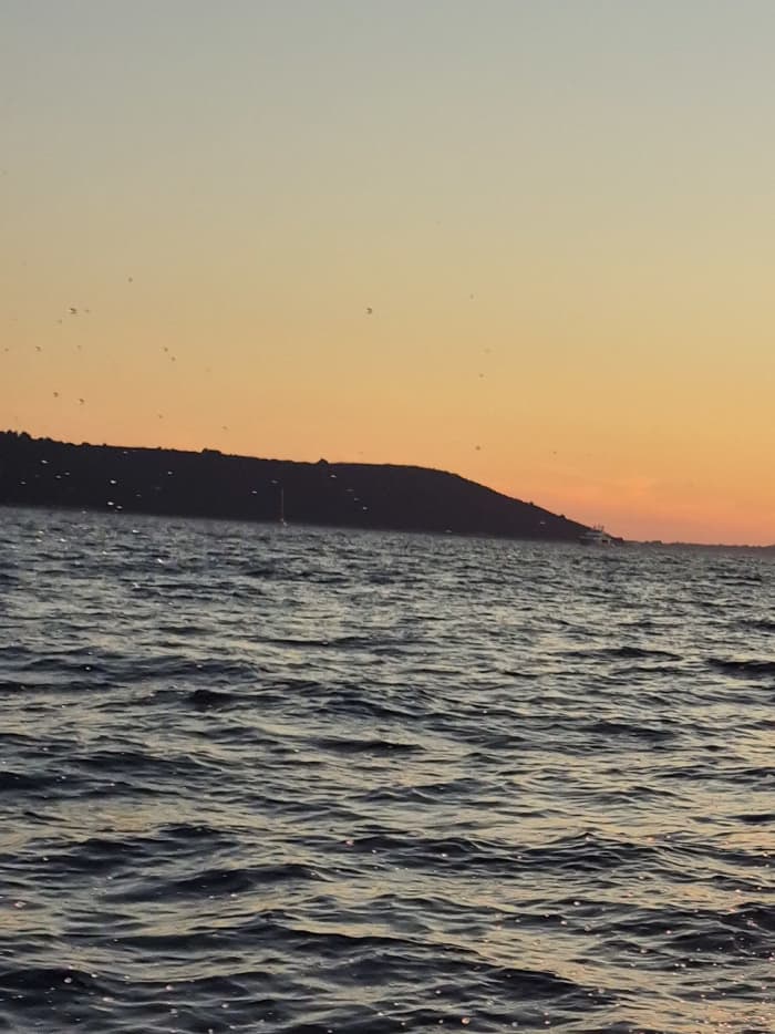 Be Your Own Captain – Sunset Tour