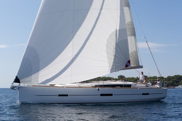 Dufour 460 GL Segeltur - La Maddalena skärgård