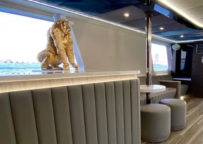 Croisière de luxe de 4 heures à Dubaï à bord du Majesty 125 | Carburant et skipper inclus