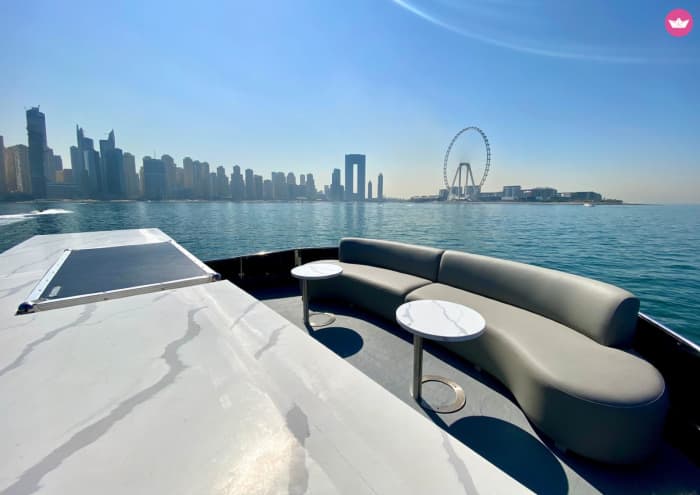 Croisière de luxe de 4 heures à Dubaï à bord du Majesty 125 | Carburant et skipper inclus