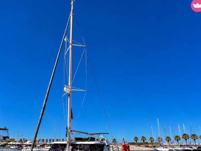 Full day of sailing and relaxation on the Mar Menor | Adventure 37