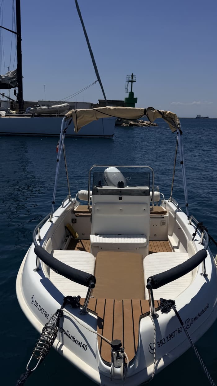 Taranto from the Sea — A Full Day Between the Mar Grande, Mar Piccolo, and the Secret Islands of the City of Two Seas