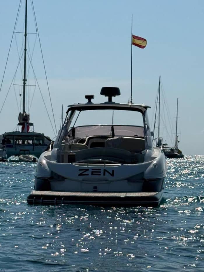 8 uur op Ibiza en Formentera: geheime baaien en kristalhelder water