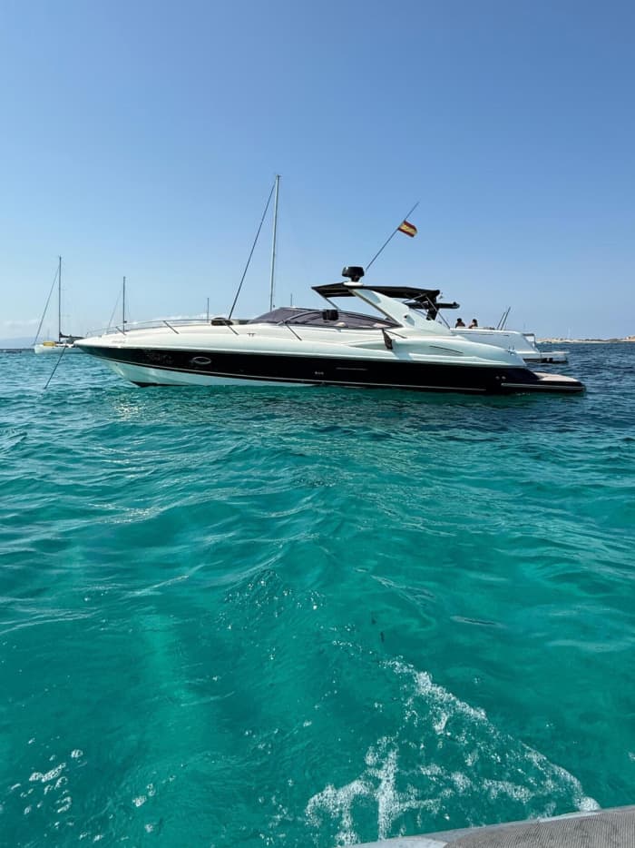 8 uur op Ibiza en Formentera: geheime baaien en kristalhelder water