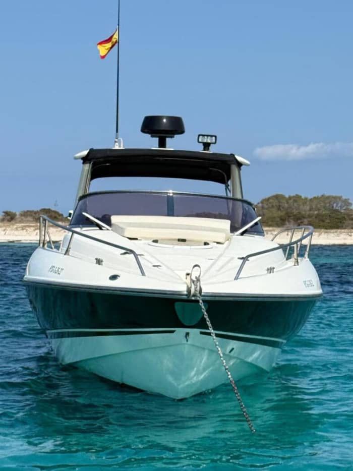 8 uur op Ibiza en Formentera: geheime baaien en kristalhelder water