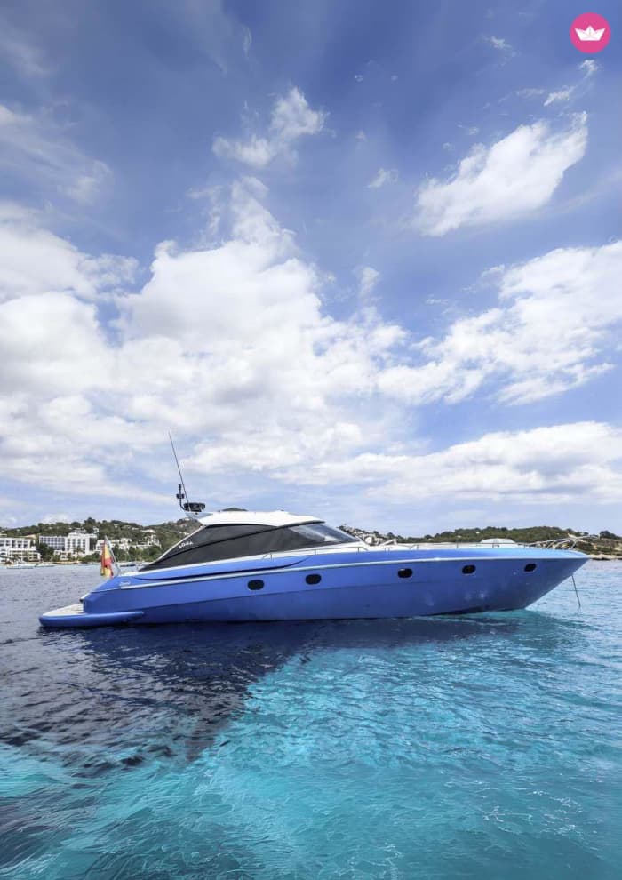 Ibiza and Formentera in one day: coves, sea and freedom