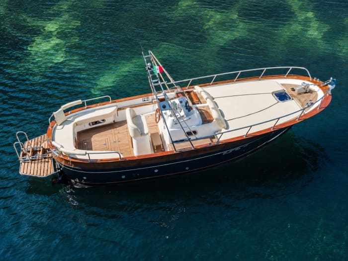 Let yourself be enchanted by a day in Positano