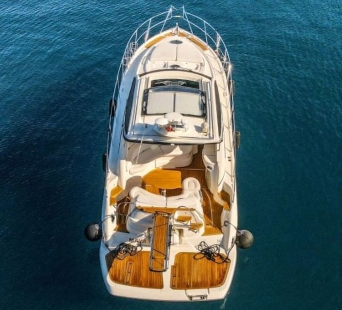 Verken de baai van Kotor en ontdek prachtige bestemmingen langs de Adriatische Zee aan boord van het jacht: dagtocht