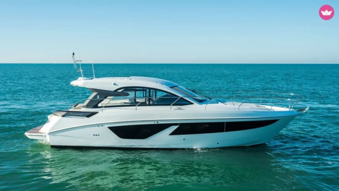 Embark on a day trip at sea departing from Cogolin!