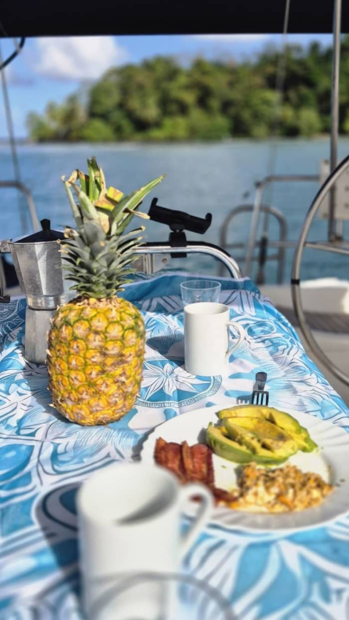Eilandhoppen door de Amerikaanse Maagdeneilanden tijdens een Caribisch zeilavontuur