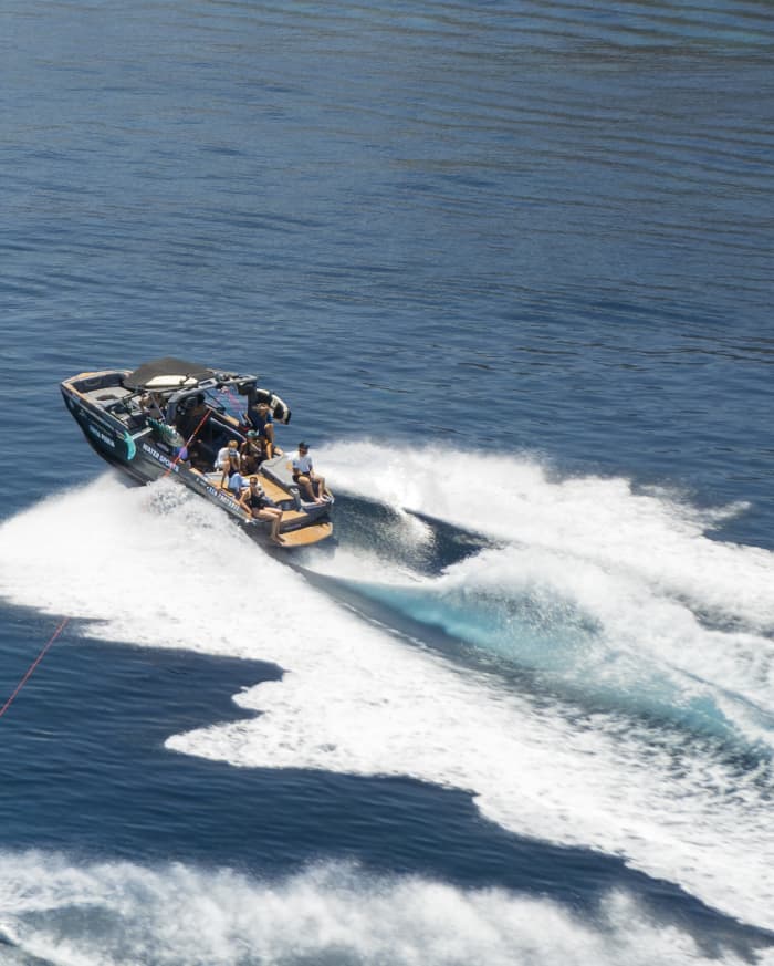 Pure Riding — Esperienza privata di sport acquatici di 2 ore