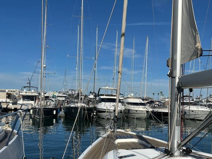 Sail to Hidden Coves & Mediterranean Blues from Dénia
