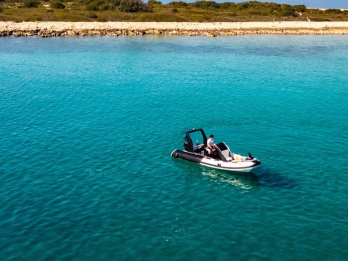 Half-Day Motorboat Escape in Novalja – Private Trip with Skipper (up to 7)