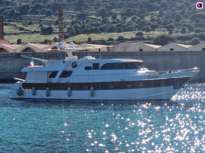 Capo Malfatano, Tuerredda och bortom: En dag på en yacht i Teulada