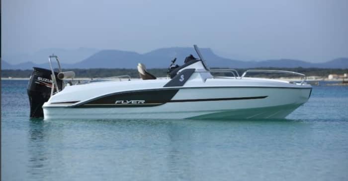 Day at sea – Beneteau Flyer 6.6 Sundeck