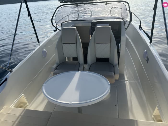 Discover Split on a Motorboat, visit beautiful places