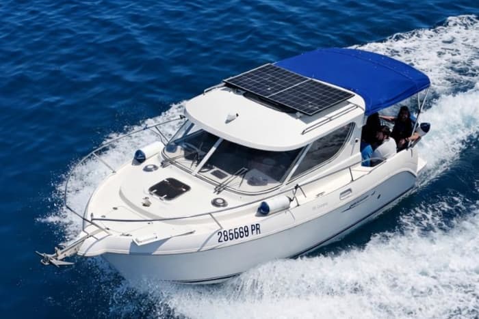 Descubre el archipiélago de Zadar en barco.