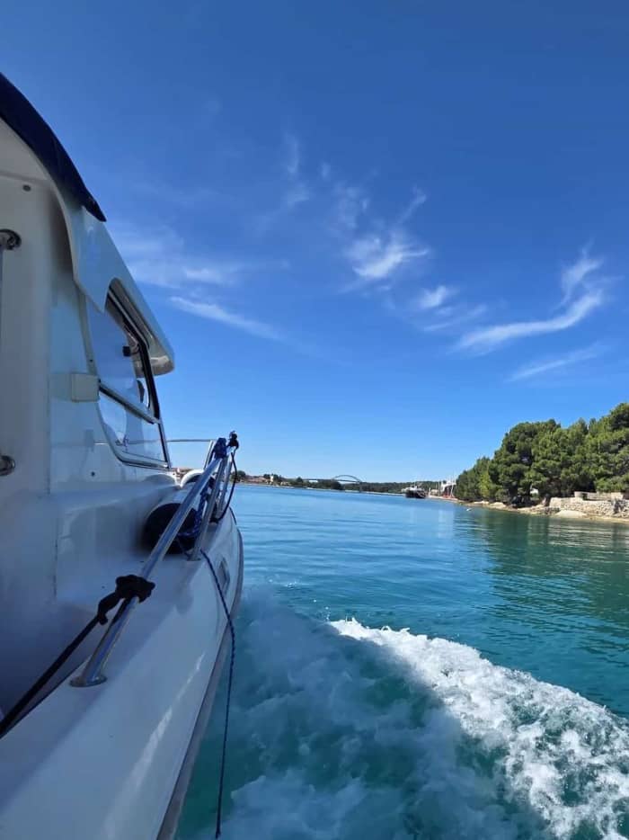 Descubre el archipiélago de Zadar en barco.