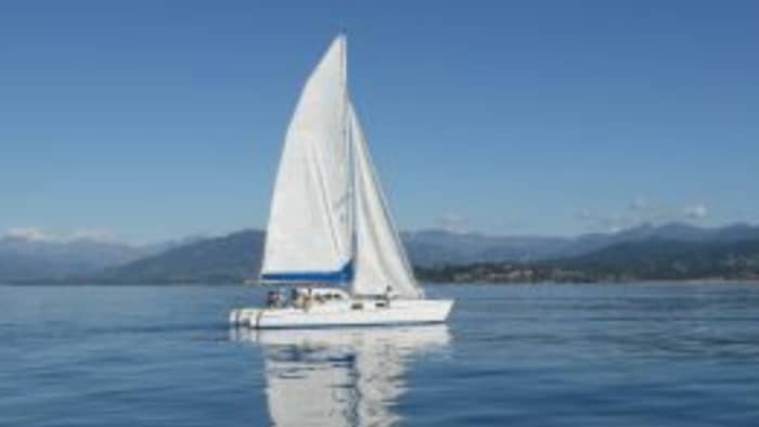 Cruise on the Karma catamaran departing from Ajaccio – small group