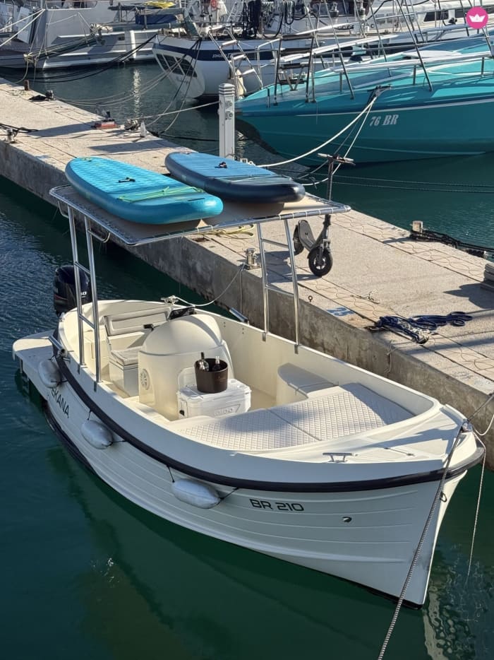3-Hour Private Boat Tour – Bar & Montenegro Coast