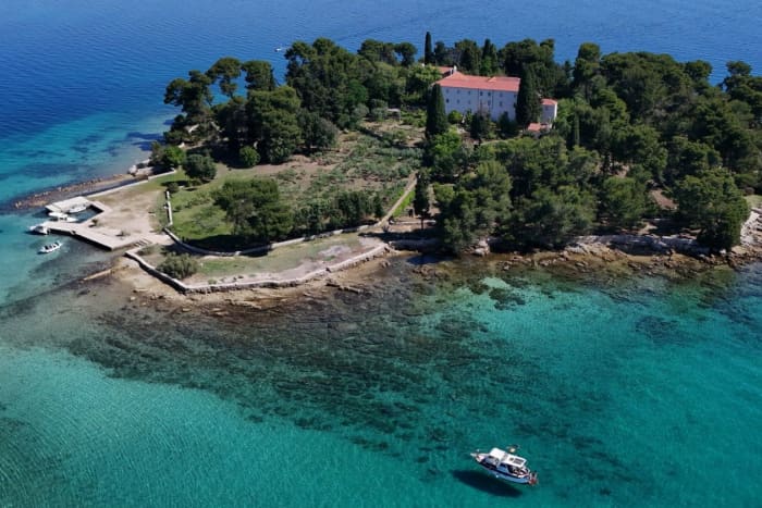 Zadar Like a Local: Hidden Gems & Authentic Homemade Seafood