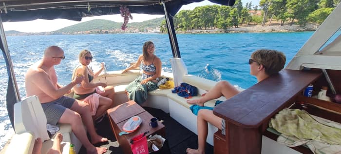 Zadar zoals de locals het ervaren: verborgen pareltjes en authentieke, huisgemaakte visgerechten