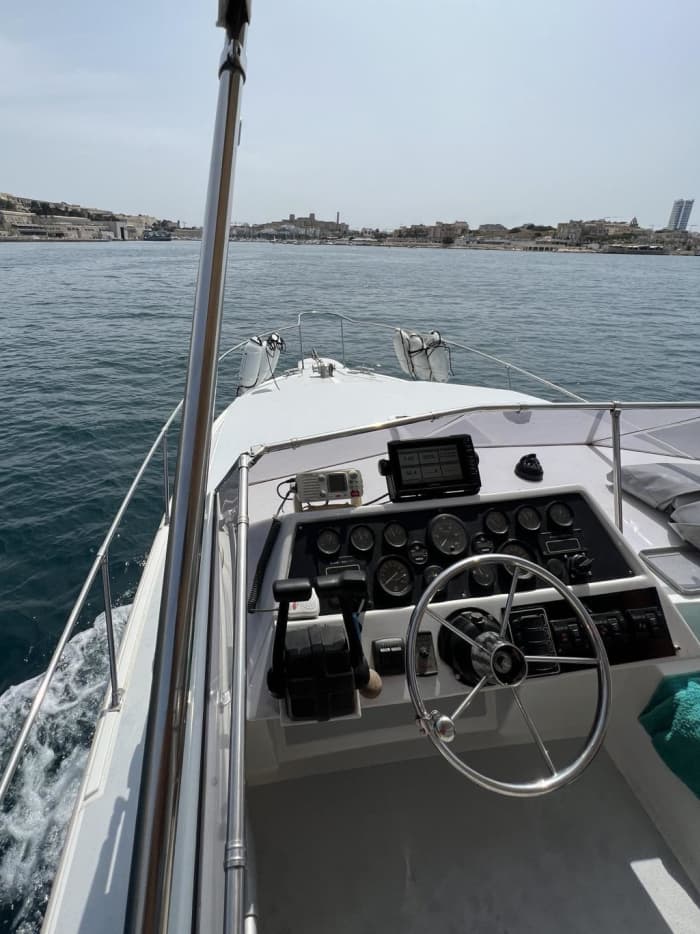 Cruise van een hele dag: Comino, Gozo en de verborgen grotten van Malta