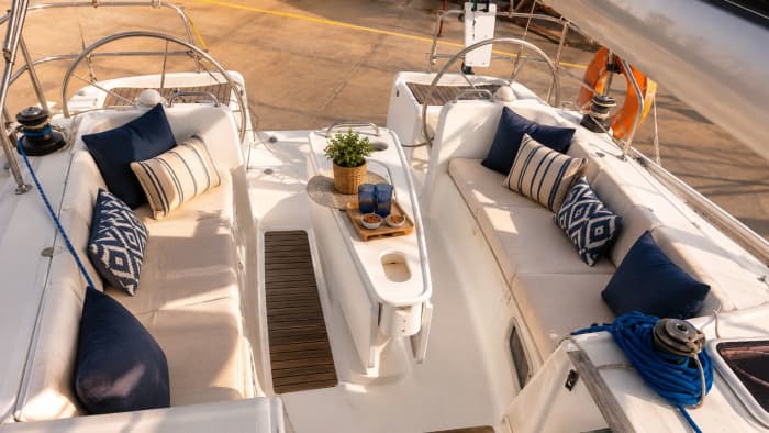 6-hour experience on a Cyclades 43.3 sailboat – An unforgettable day sailing along the Costa Blanca