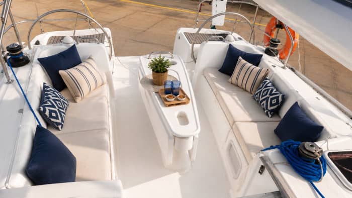 6-hour experience on a Cyclades 43.3 sailboat – An unforgettable day sailing along the Costa Blanca