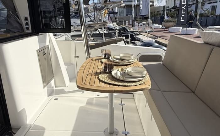 Escape in style in half a day — Monaco 110 Flybridge