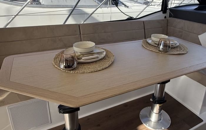 Escape in style in half a day — Monaco 110 Flybridge