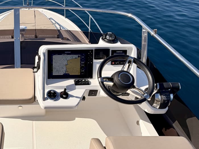 Escape in style in half a day — Monaco 110 Flybridge
