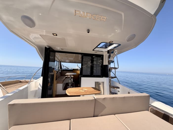 Escape in style in half a day — Monaco 110 Flybridge