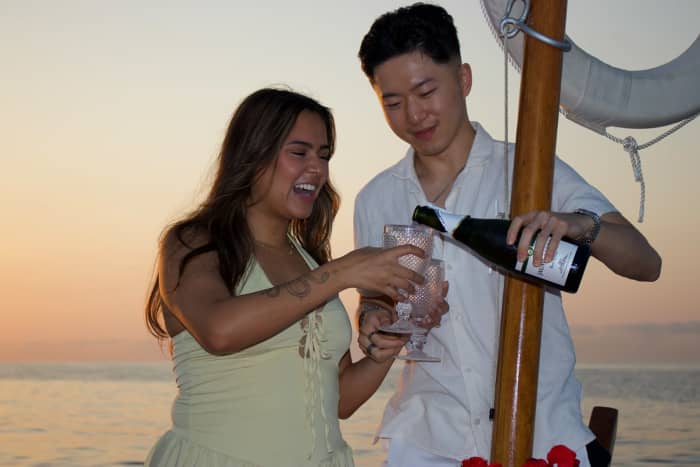Romantic boat trip in Barcelona — Marriage Proposal / Anniversary