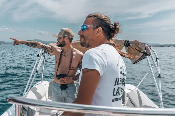 Sunset Tour by Dinghy – Dolphins and Aperitif in Golfo Aranci