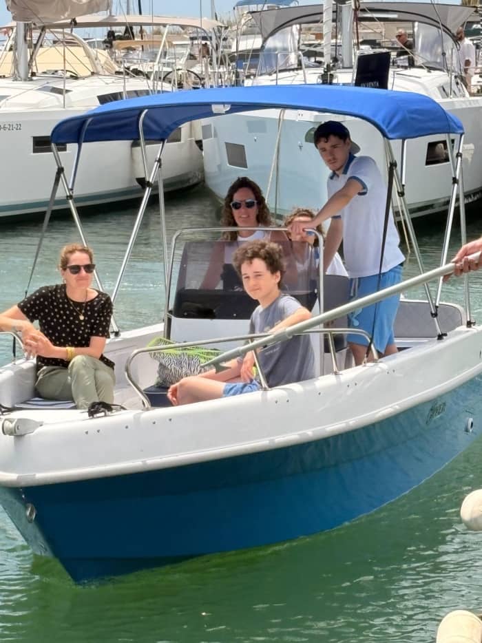 Vive una experiencia premium de 4 horas en la costa del Maresme