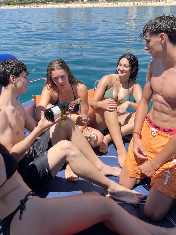 Vive una experiencia premium de 4 horas en la costa del Maresme