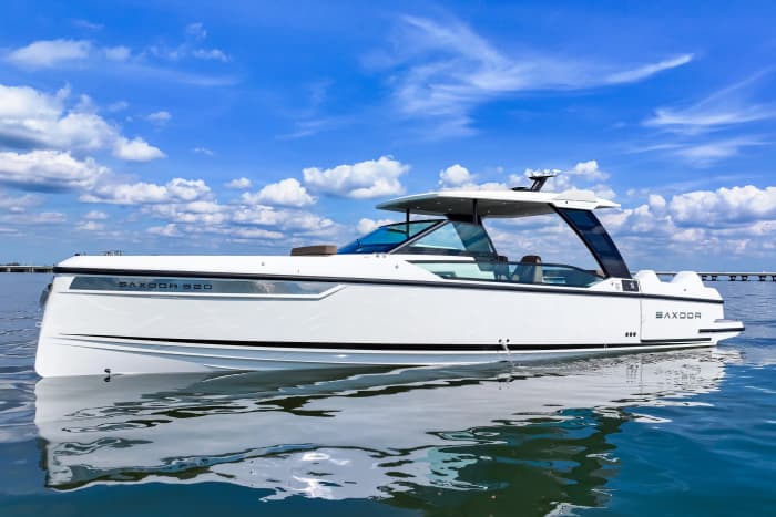 In the Heart of the Gulf of Poets — A Boat Trip from Marina di Carrara
