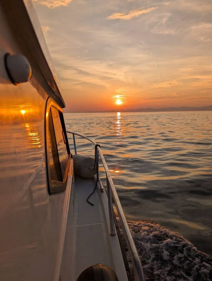 Sunset Cruise with Chill Music & Wine