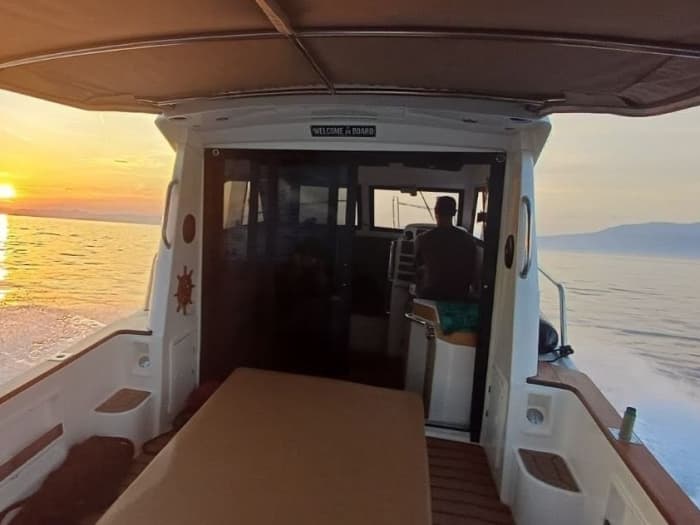 Sunset Cruise with Chill Music & Wine