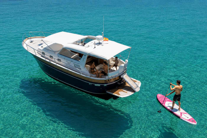 Sunset Charter on the Sargo – Magic over the Mediterranean