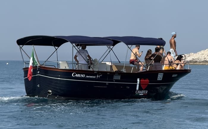 Ponza and Palmarola — Ten Hours on the Gozzo Caruso Among the Most Beautiful Islands in the Tyrrhenian Sea