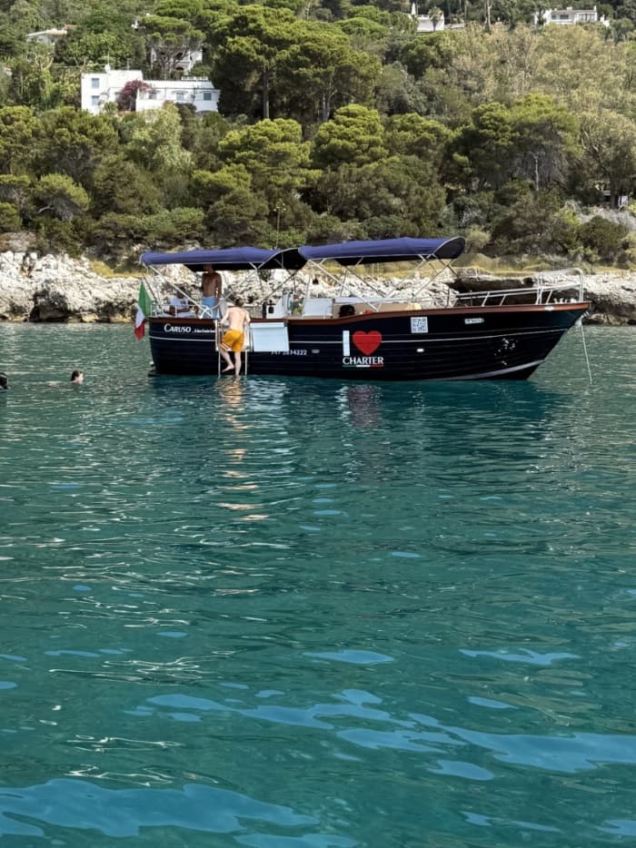 Ponza and Palmarola — Ten Hours on the Gozzo Caruso Among the Most Beautiful Islands in the Tyrrhenian Sea