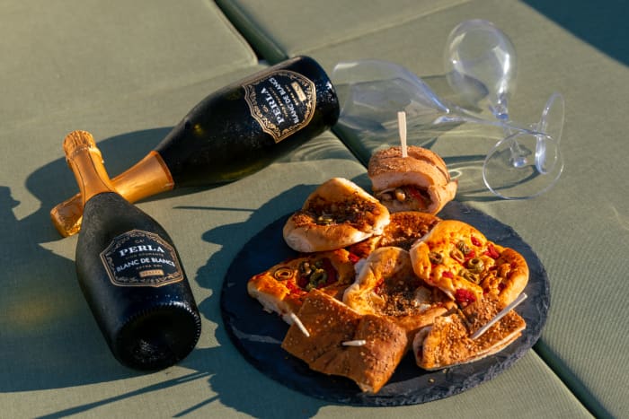 Egadi Experience: A Day Tour of Sicily's Pearls - Favignana and Levanzo