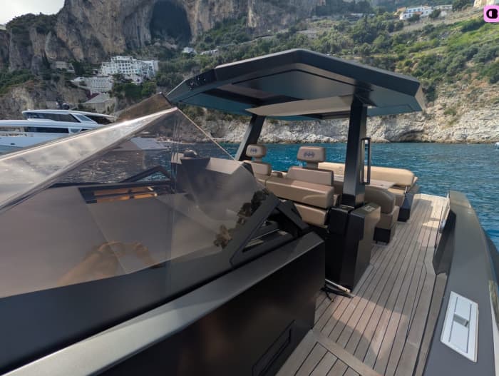 Eight Hours of Luxury between Capri, Positano, and the Amalfi Coast