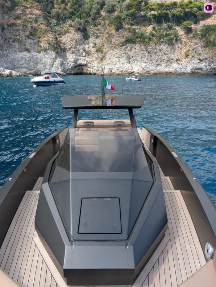 Eight Hours of Luxury between Capri, Positano, and the Amalfi Coast