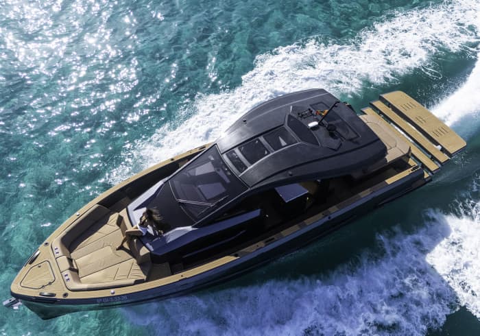 Tesoro 50 - 12 people All inclusive: fuel, skipper, route to Formentera Saona with a fixed price and no worries.