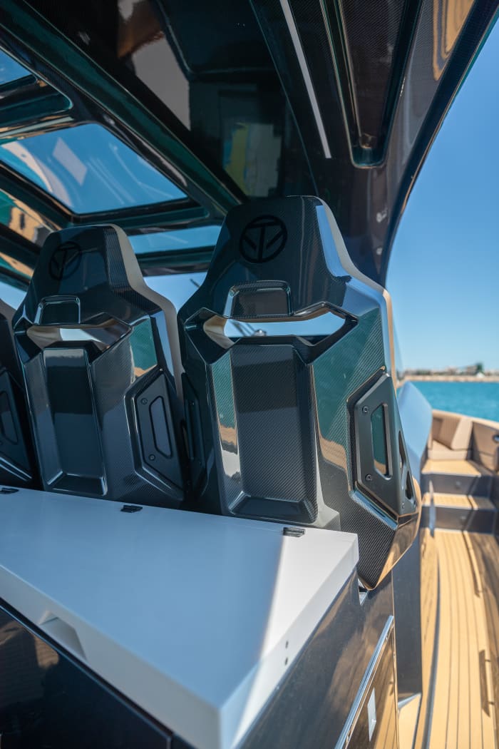 Tesoro 50 - 12 people All inclusive: fuel, skipper, route to Formentera Saona with a fixed price and no worries.