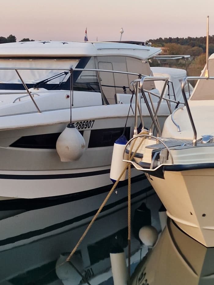 Half-Day Motorboat Escape from Pula